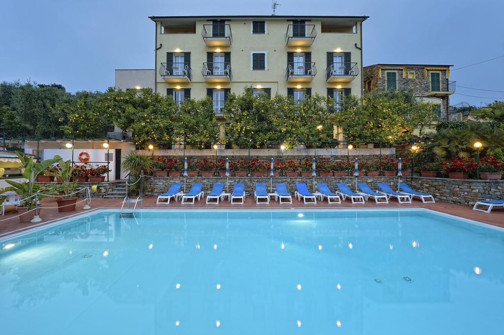 Residence Elvira Diano Marina Exterior photo